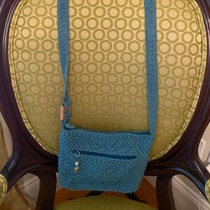 Liz Claiborne woven crossbody teal bag